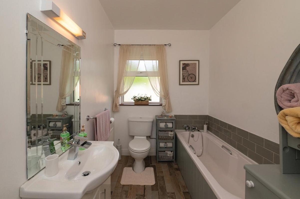 The Laurels Villa Waterford Ngoại thất bức ảnh